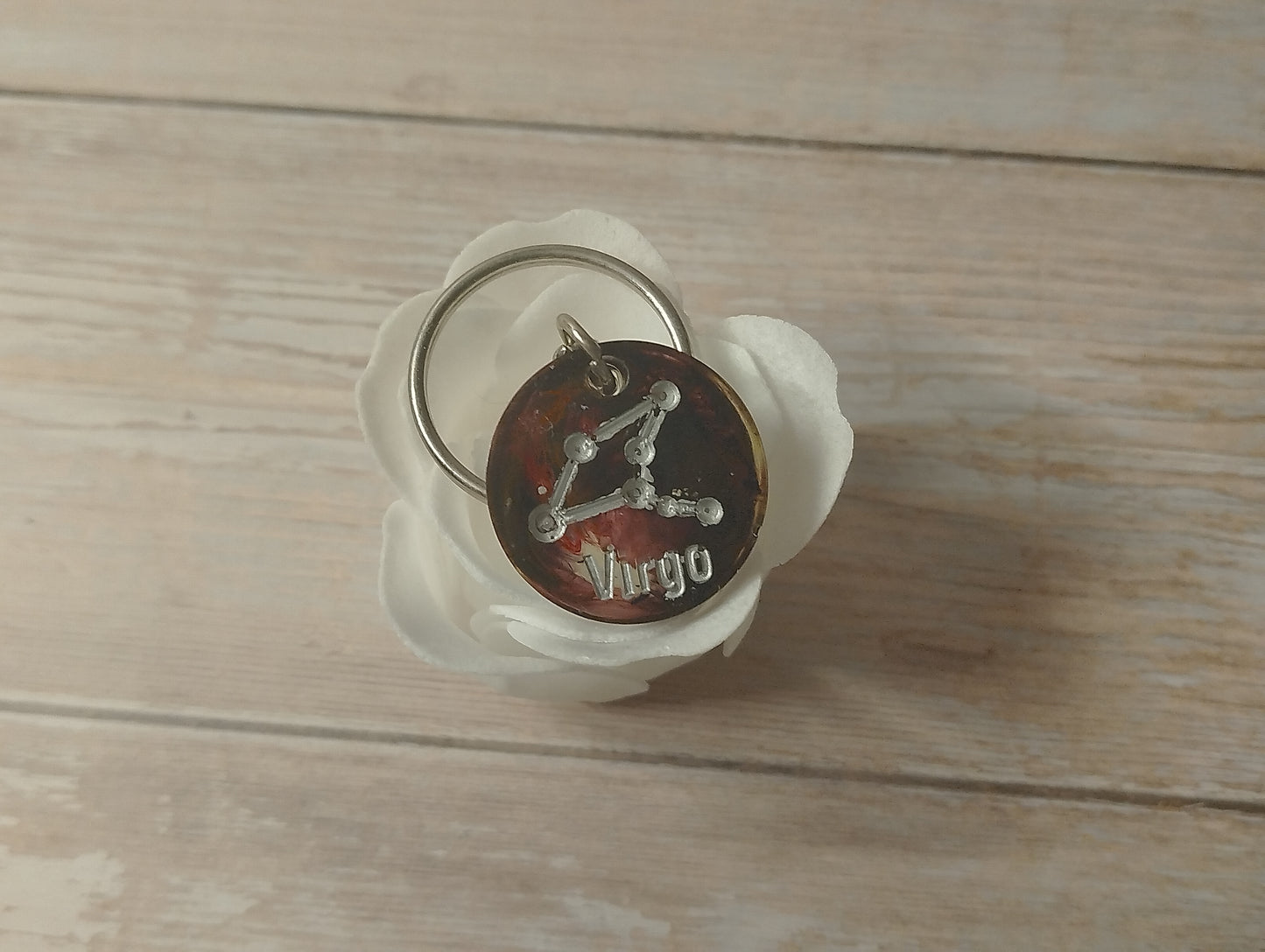 Fond Noir, Ecriture Argenté