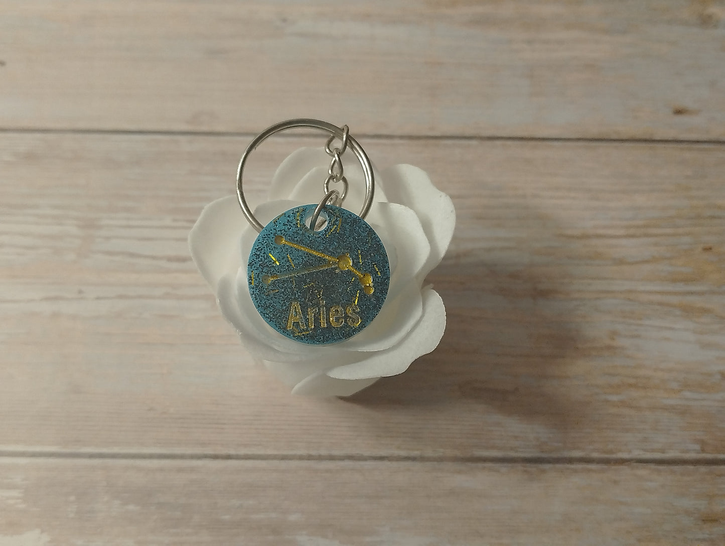 Fond Bleu, Ecriture Doré