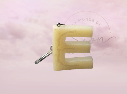 Lettre E