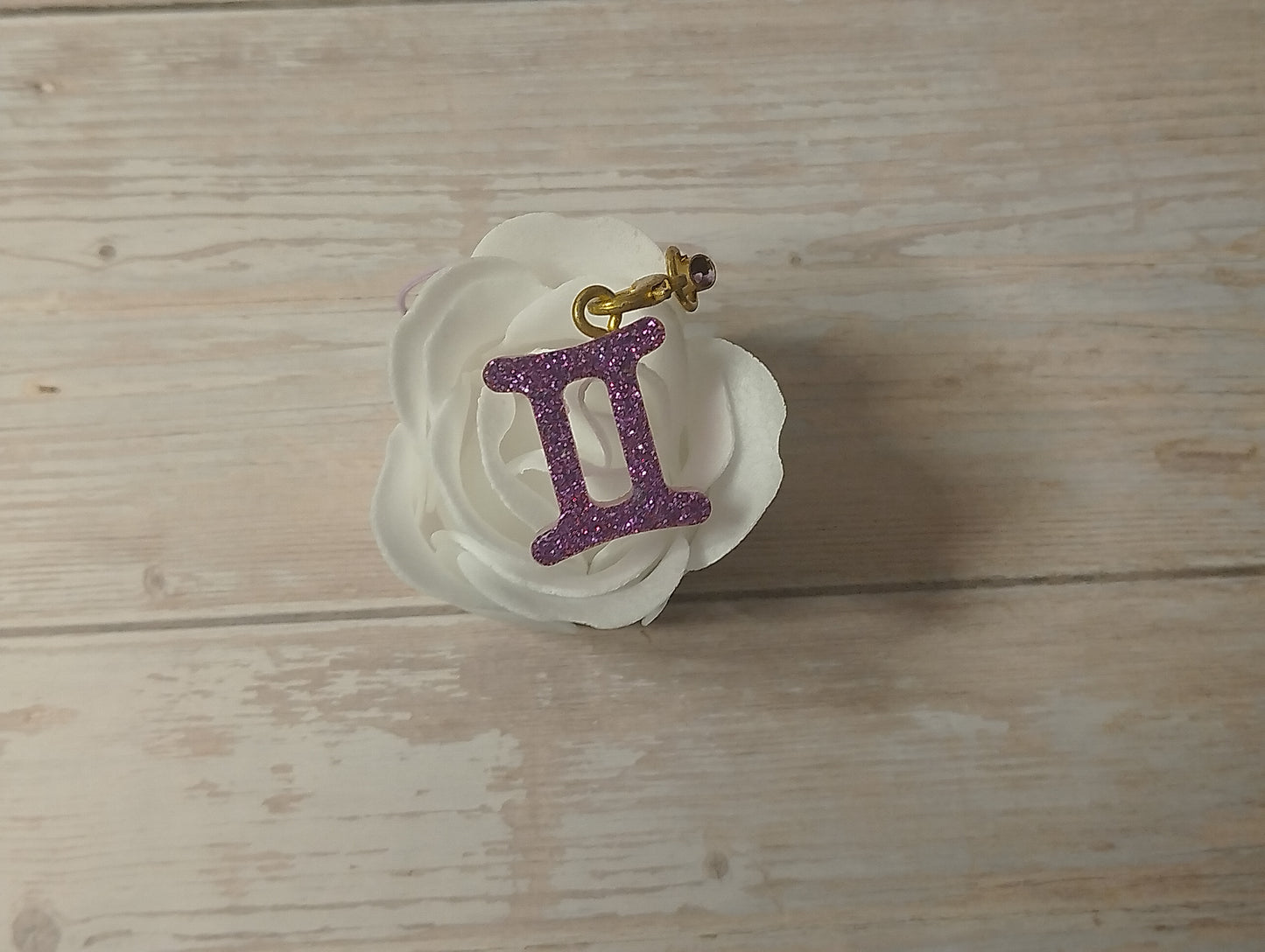 Signe Violet pailleté