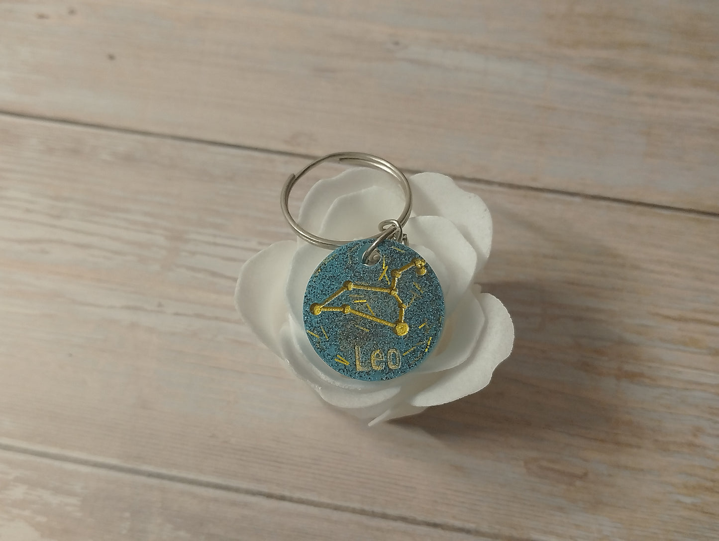 Fond Bleu, Ecriture Doré