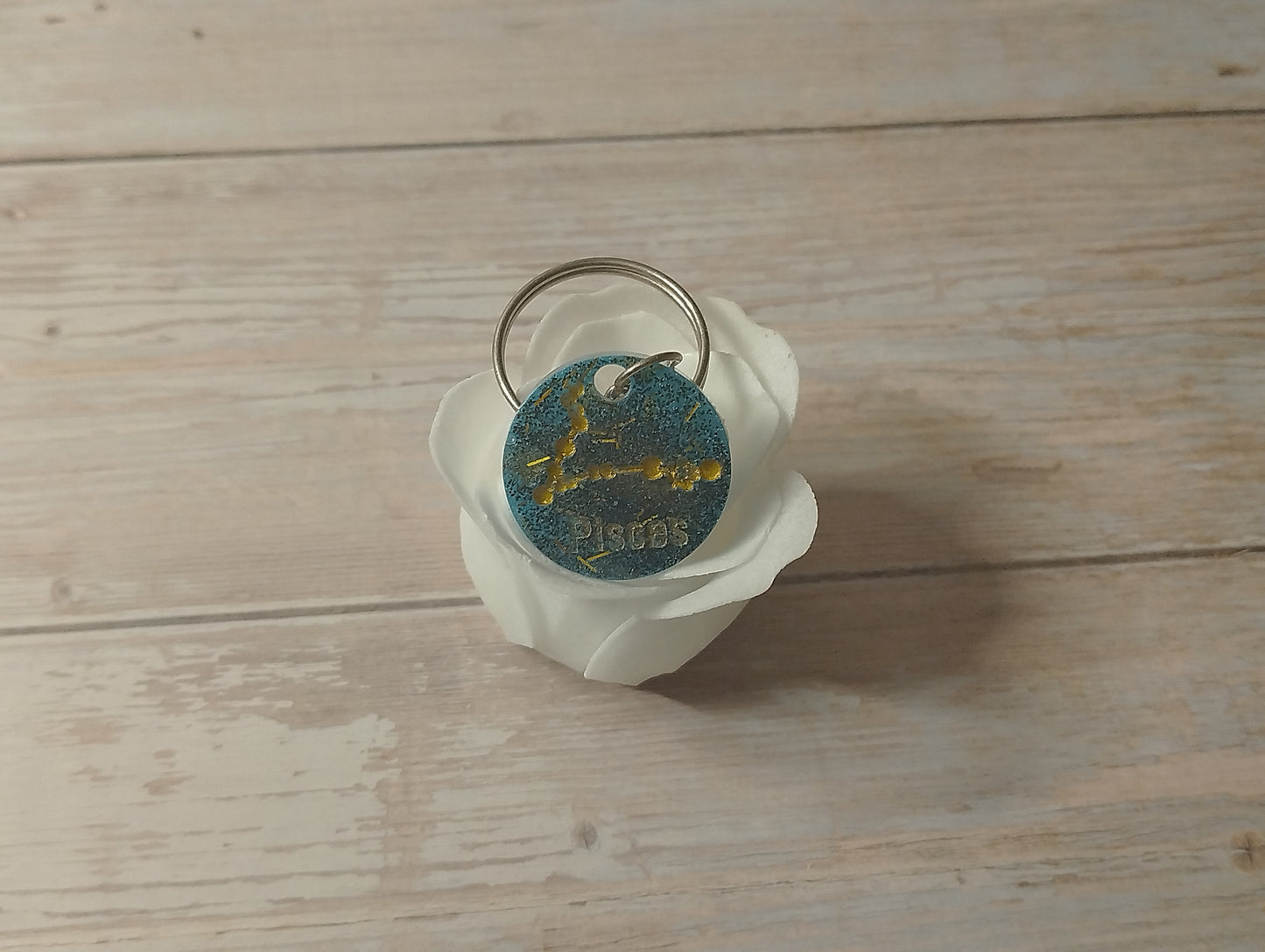 Fond Bleu, Ecriture Doré