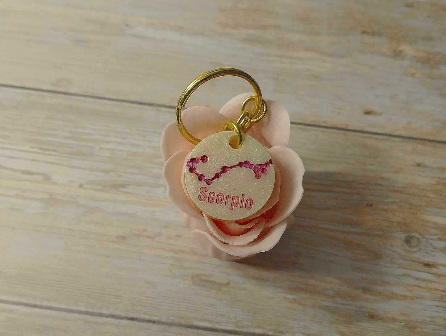 Fond Blanc, Ecriture Rose