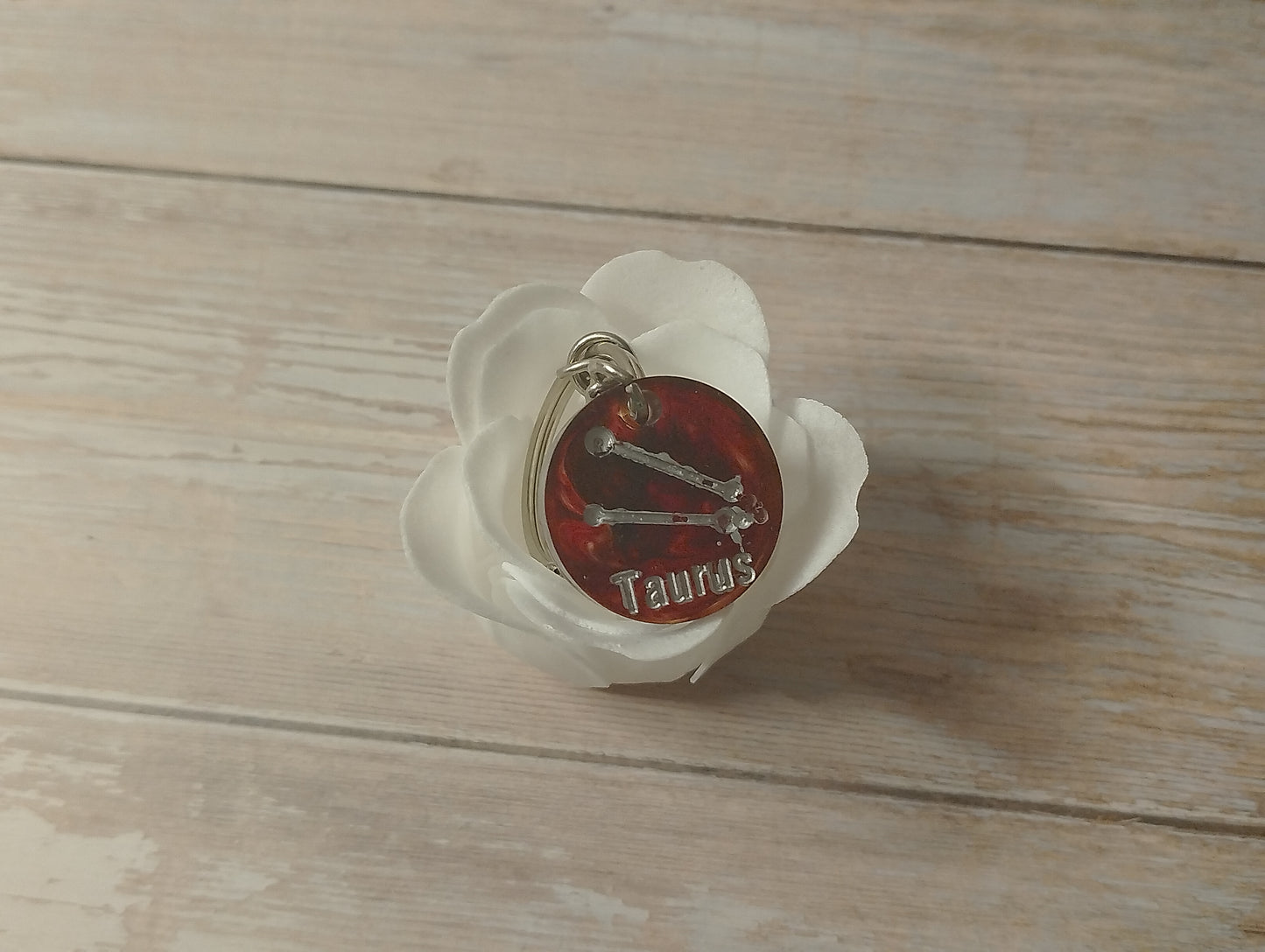 Fond Noir, Ecriture Argenté